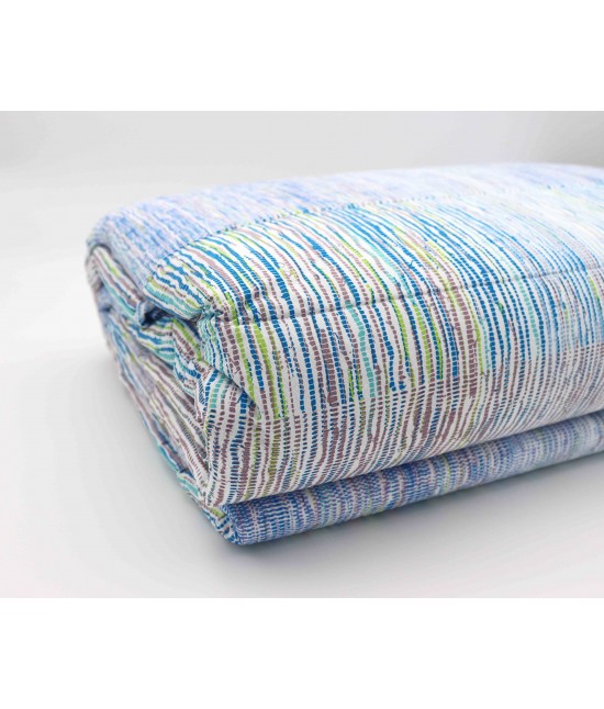 Trapuntino primaverile stampato con motivo riga multicolor irregolare in fibra anallergica di poliestere - discover. : Misura - Matrimoniale, Colore prodotto - Azzurro