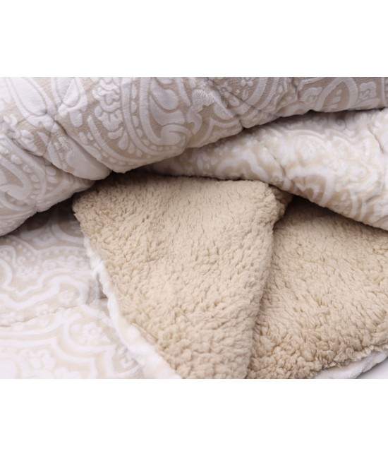 Trapunta invernale con stampa a fuoco ed ecopelliccia tinta unita : 19q-037 var. bei : Colore prodotto - Beige, Misura - Matrimoniale, Tessuto - Poliestere