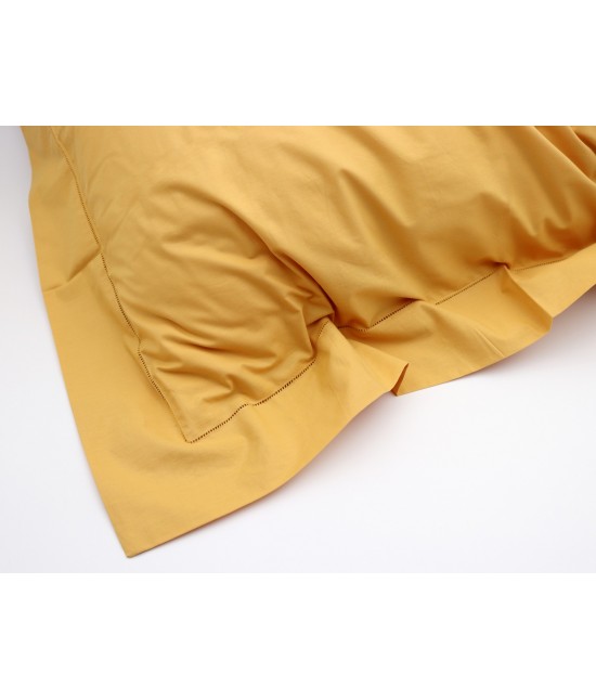 Completo copripiumino ricamato con punto ajour tinta unita composto da sacco + sotto con angoli + federa - ajour : Misura - Singolo, Colore prodotto - Giallo, Tessuto - Cotone