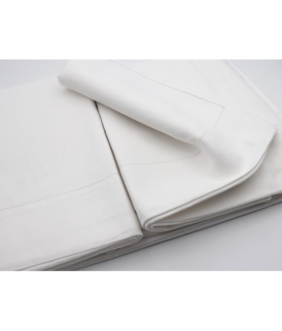 Completo lenzuola in 100% lino ricamato punto ajour tinta unita composto da sopra + sotto con angoli + federe - ajour : Colore prodotto - Bianco, Misura - Matrimoniale, Tessuto - Lino