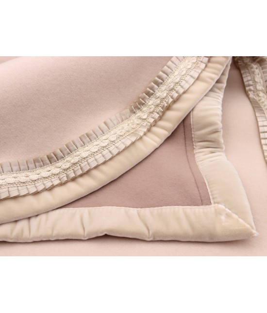 Coperta invernale in pura lana vergine merino tinta unita con fantasia floreale colore rosa: romantica : Misura - Matrimoniale, Colore prodotto - Rosa