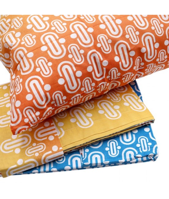 Completo letto matrimoniale due posti maxi con stampa geometrica su fondo sfumato azzurro: carnival a809